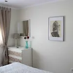 شقة Anjos 44 *
